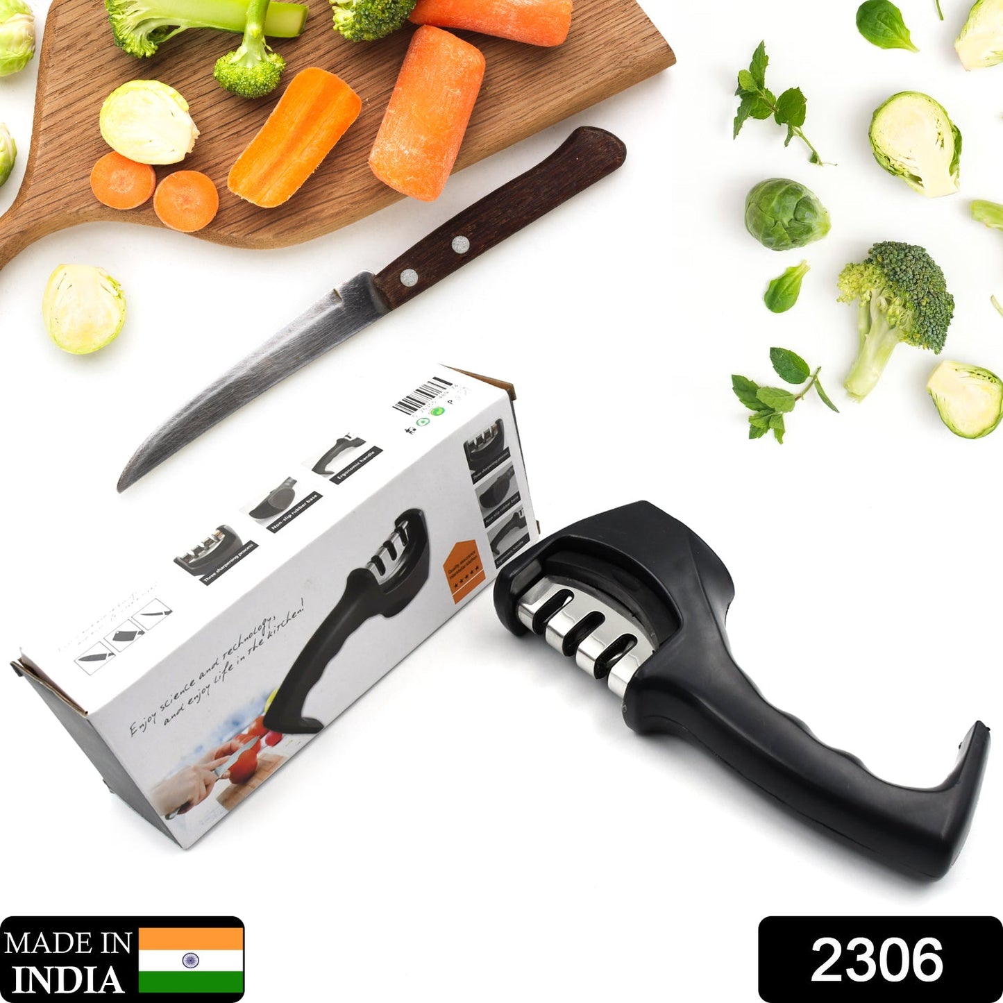 Manual sharpener for knives with 3 stages