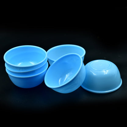 Set of 6 plastic bowls, microwave safe, durable.