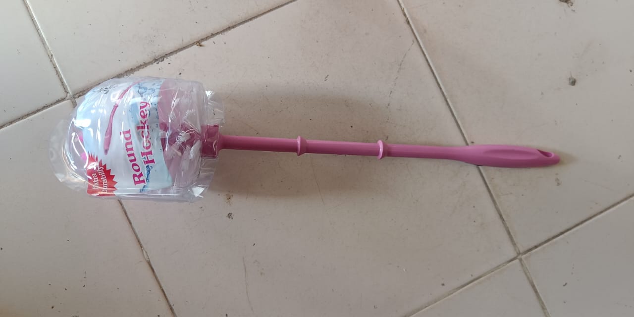 Plastic toilet cleaning brush