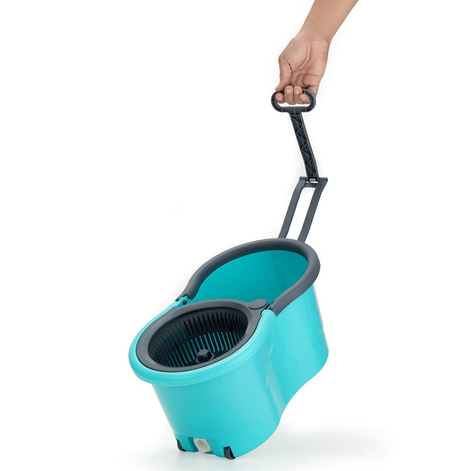 Easy-to-use spin mop with a big bucket.