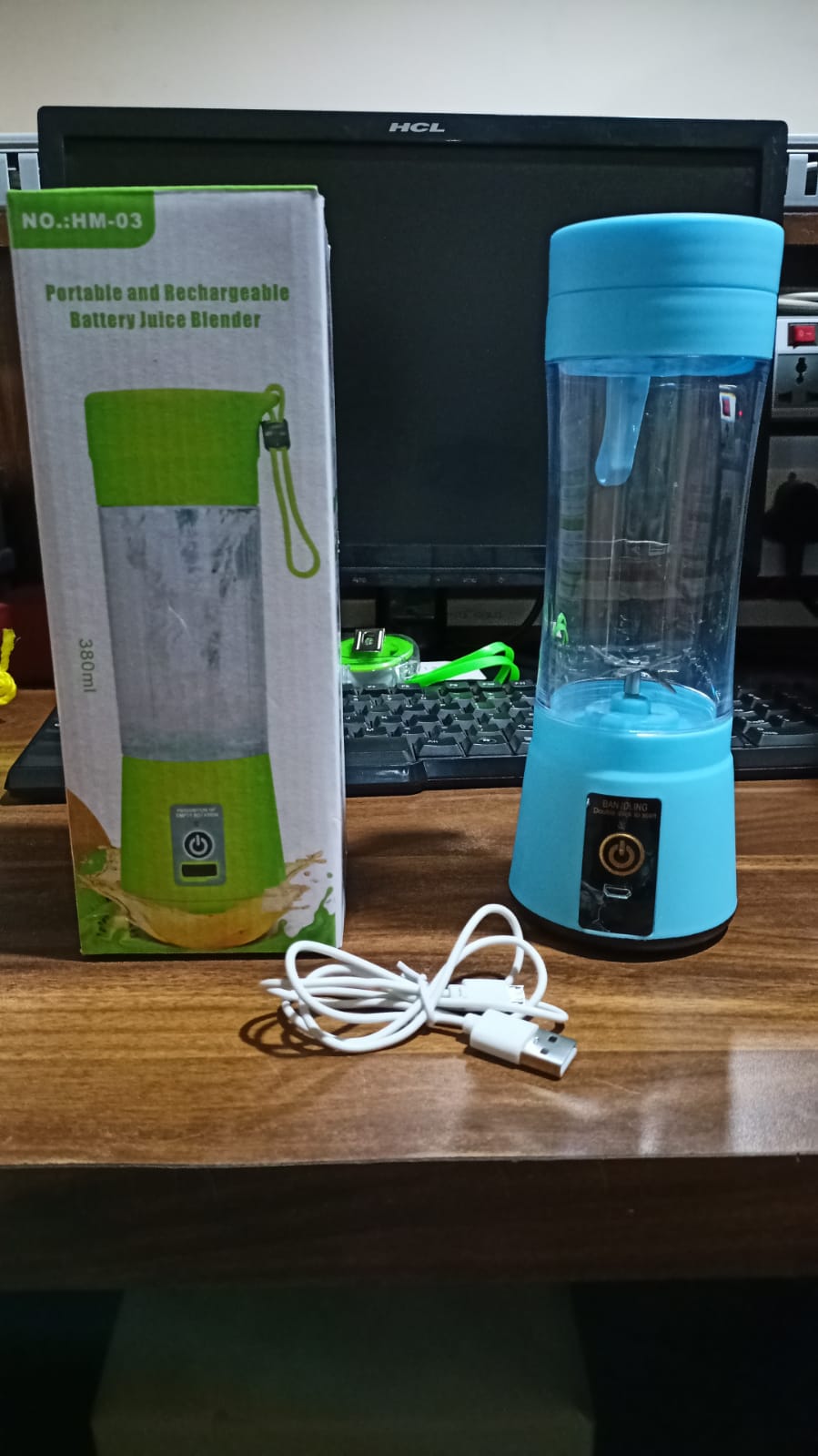 Rechargeable blender perfect for making juices anywhere.